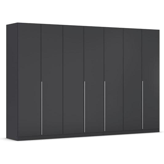 Hoehenverstellung an dem Kleiderschrank