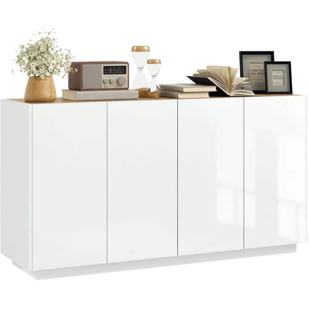 Sideboard mit 4 Tueren und beschichteten Flaechen