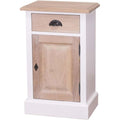 Geschlossener Stauraum an dem Sideboard aus Metall und Kiefernholz