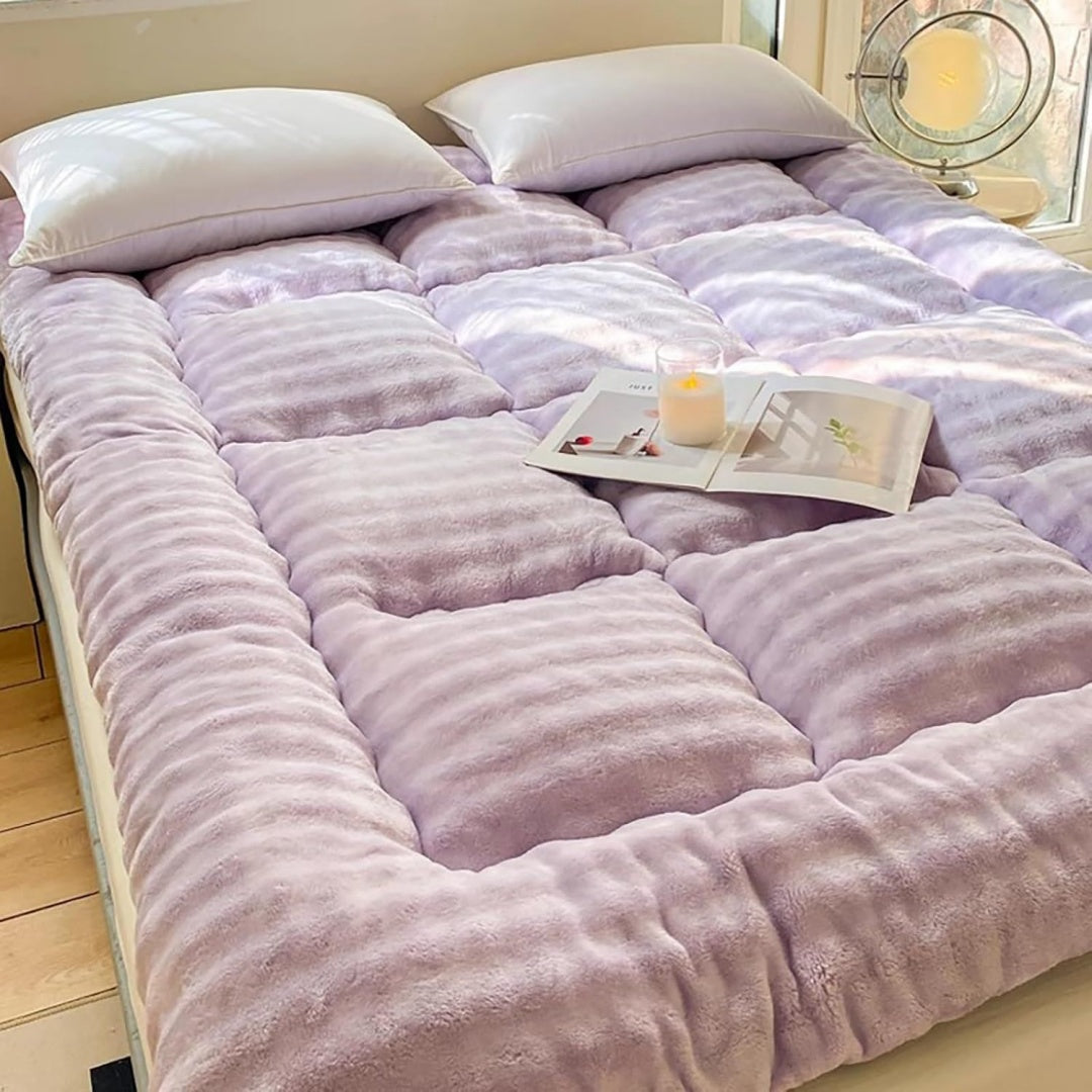 Die Matratze setzt auf eine Farbgebung in Violett