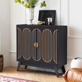 Sideboard verbindet goldfarbene Griffe und 2 Tueren