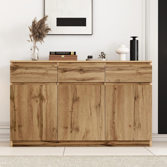 3 Tueren treffen auf 3 Schubladen an dem Sideboard