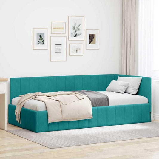 Das Bettgestell misst 90 x 190 cm in Tuerkis