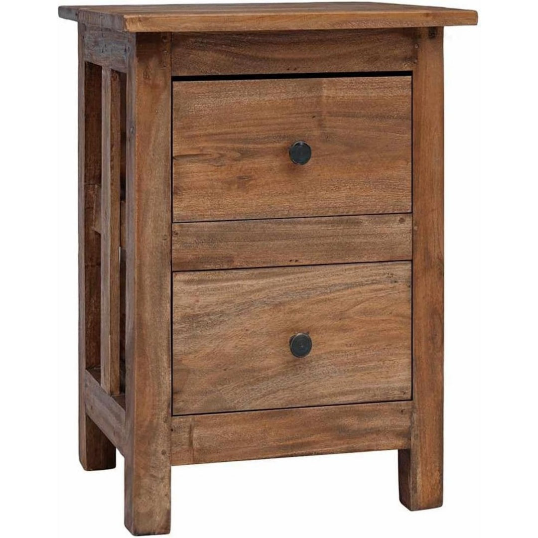 Der Nachttisch misst 40 x 30 x 51 cm in Naturbraun
