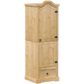 Sideboard aus Massivholz mit Metallgriffen